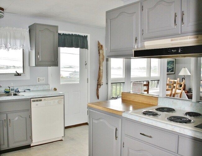 Foto del edificio - 652 Jerry Brown Farm Rd