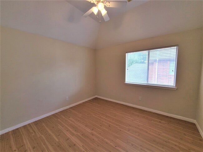 Building Photo - 1719 Abellfield Ln