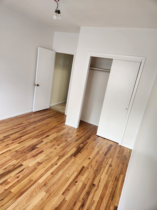 Foto del edificio - 1455 Kennellworth Pl