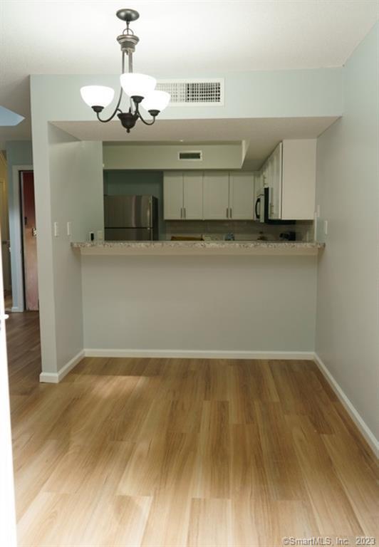 Building Photo - 489 Wolcott St