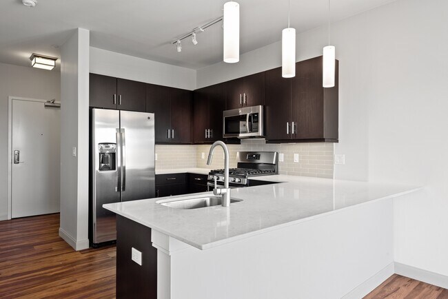 Building Photo - 555 Roger Williams Ave