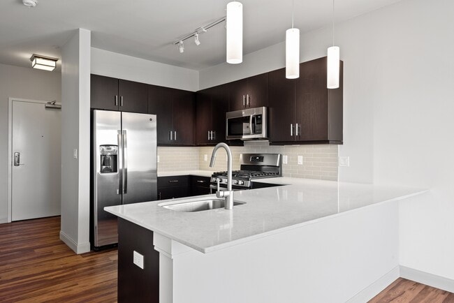 Building Photo - 555 Roger Williams Ave