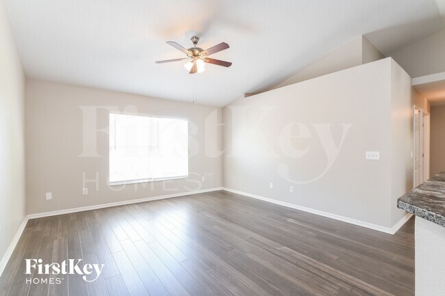 Foto del edificio - 1118 Windy Bluff Dr