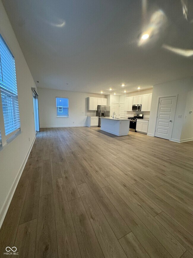 Foto del edificio - 15338 Farrington Rd