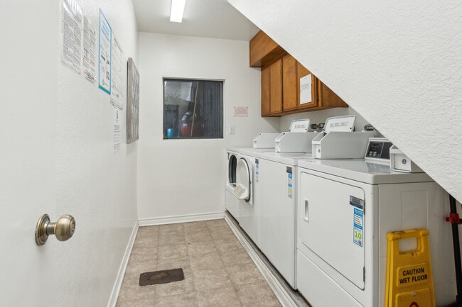 Building Photo - Champlin Properties