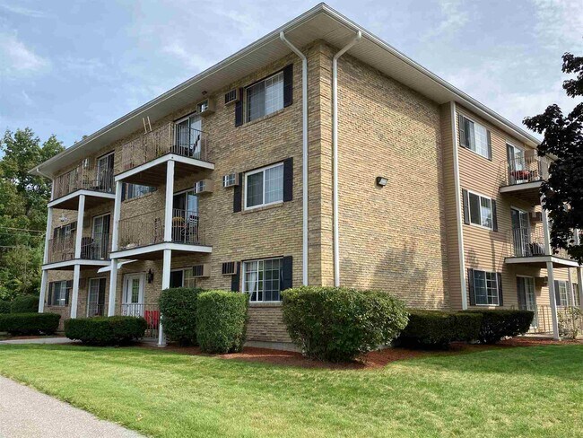 Foto del edificio - 377 Huse Rd