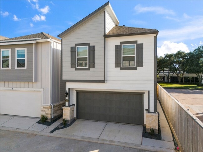 Building Photo - 17131 White Acer Wy