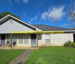 Building Photo - 2660-2662 40th St SE