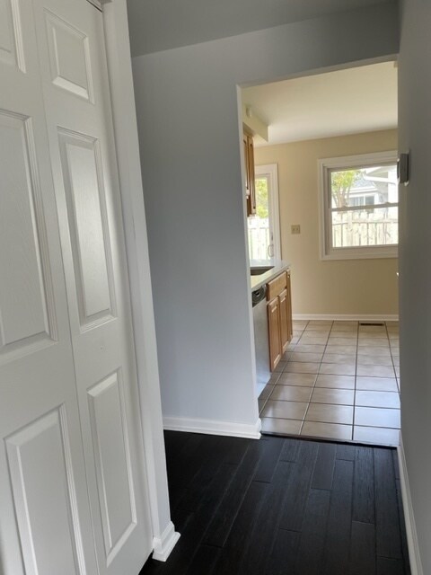 Foto del edificio - 1020 Sharon Ln