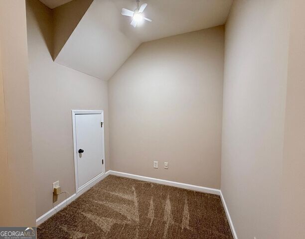 Foto del edificio - 525 Grove Field Ct NW