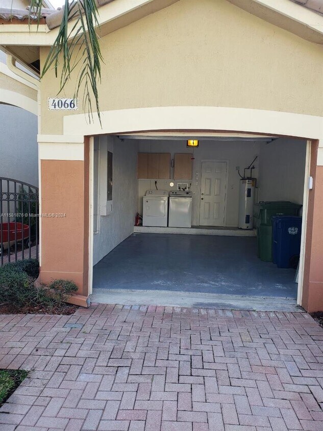 4066 Timber Cove Ln, Weston, FL 33332 Townhome Rentals in Weston FL