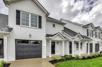 Building Photo - 3234 Clemons Cir