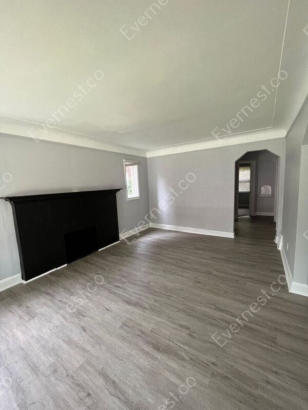 Building Photo - 16811 Lesure St
