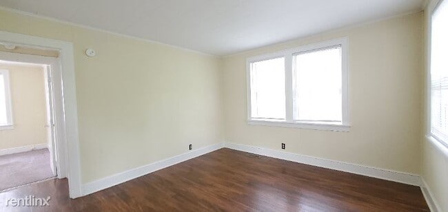 Foto del edificio - 106 W 4th St