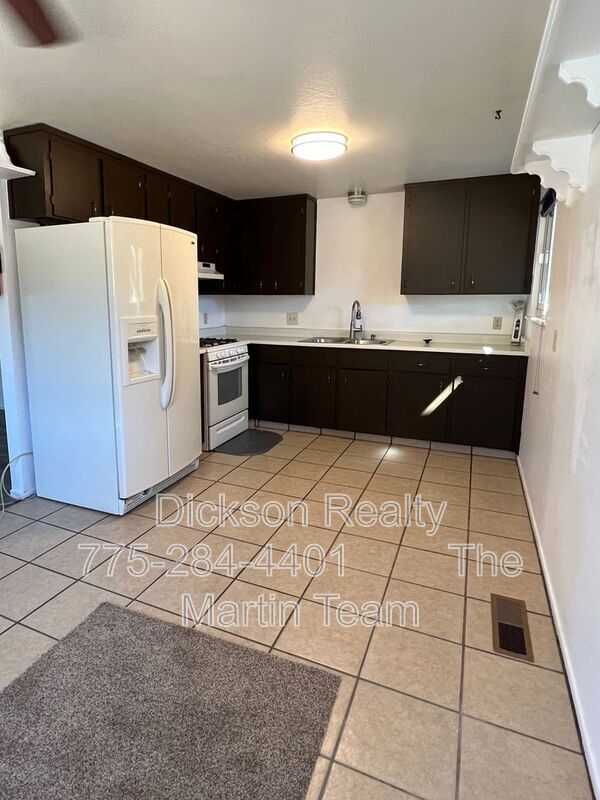 Building Photo - 1765 Camille Dr