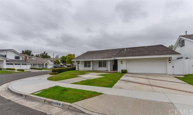 Building Photo - 1700 Port Barmouth Pl