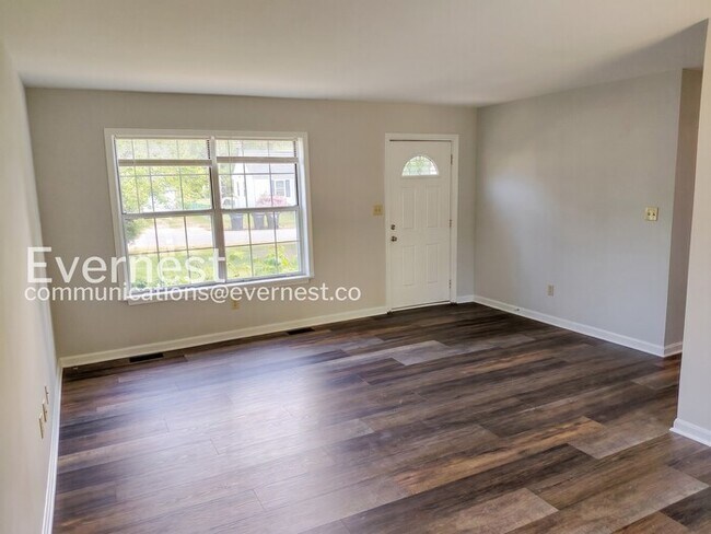 Foto del edificio - 217 Mimosa Ave