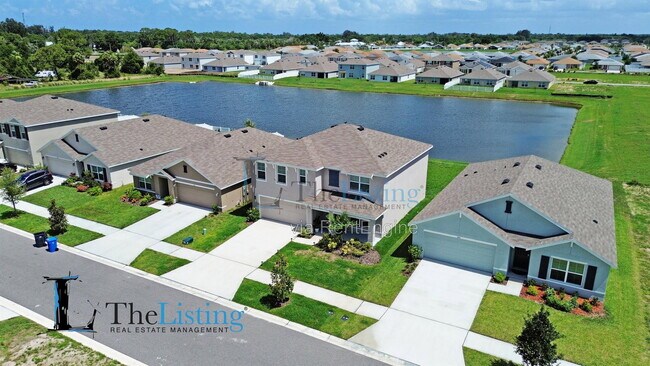 Building Photo - 822 Will Scarlett Ave