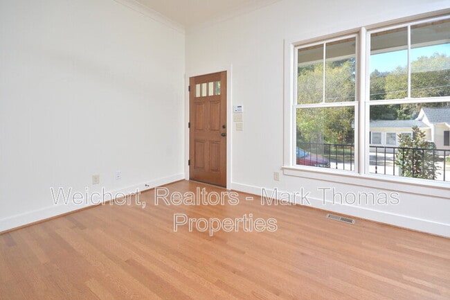 Photo - 2314 Stroller Ave House