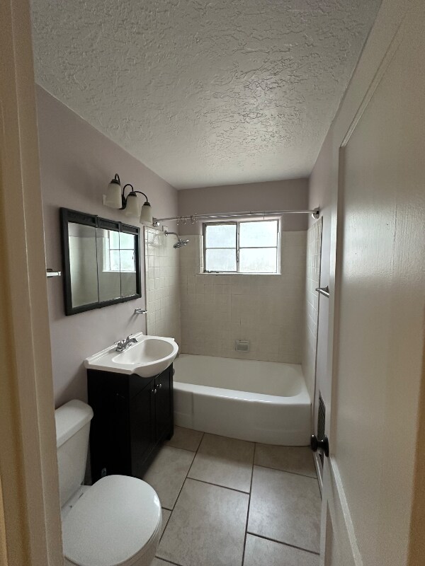 Foto del edificio - 4227 Brockmont Ave NE