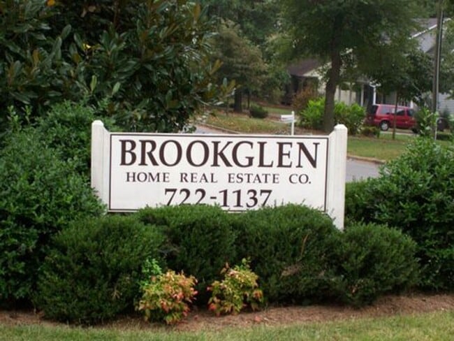 Foto del edificio - 1441 Brookwood Dr