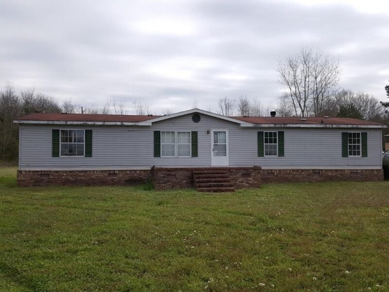 Primary Photo - 233 Holmes Pond Rd