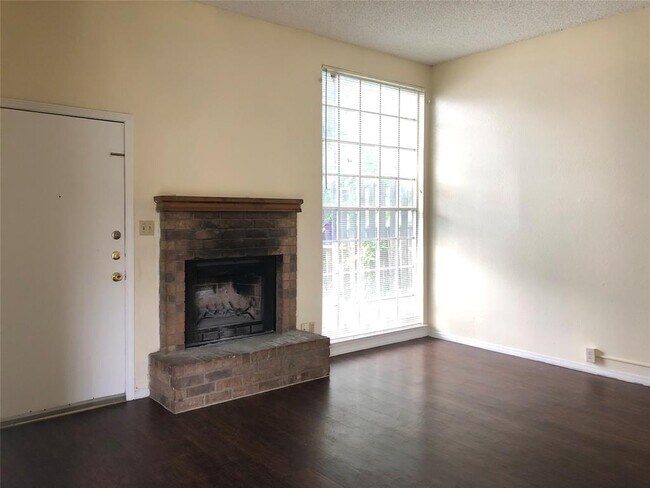 Foto del edificio - 2640 Nina Cir