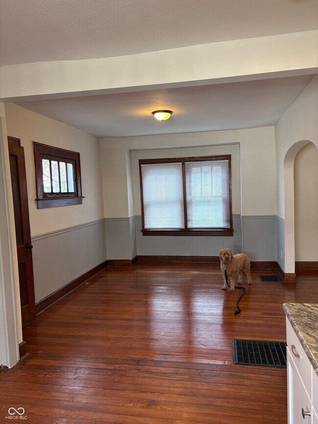 Foto del edificio - 823 Tecumseh St