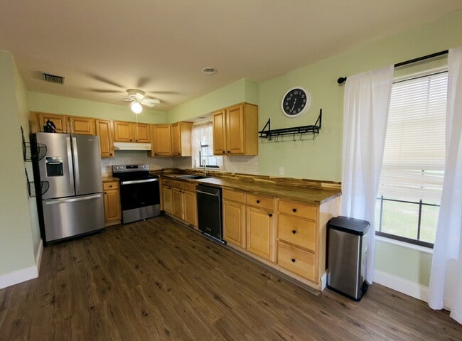 Foto del edificio - Large 2 Bedroom PSJ