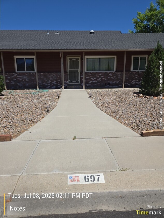 Primary Photo - 697 Bluerock Rd