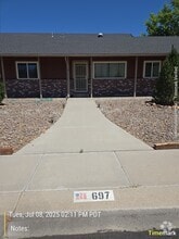 Building Photo - 697 Bluerock Rd