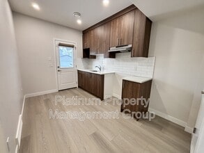 Building Photo - 380 Lawthorn Wy SE