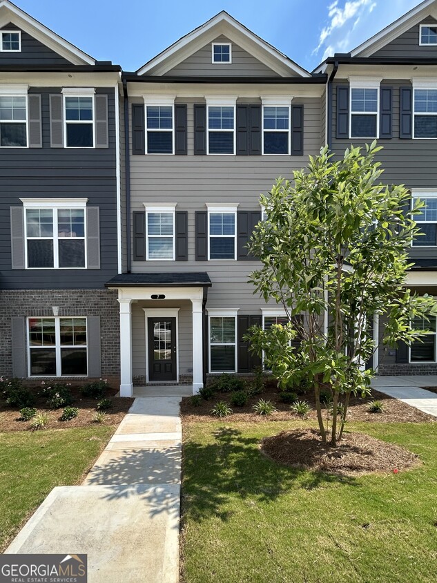 Primary Photo - 7 Mercury Ln