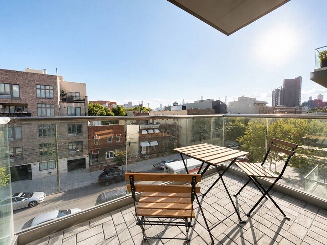 Foto del edificio - 14-33-33 31st Ave