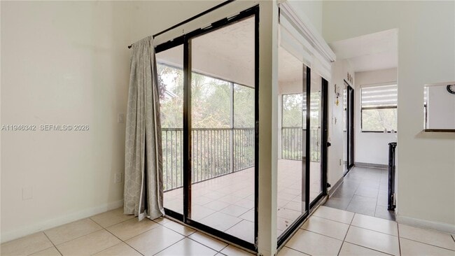 Foto del edificio - 905 N Franklin Ave