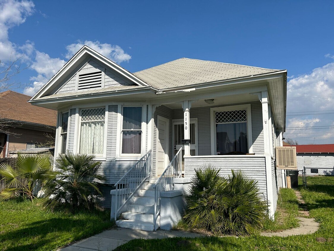 Primary Photo - 3 Bedroom 2 bath Located in Redlands!