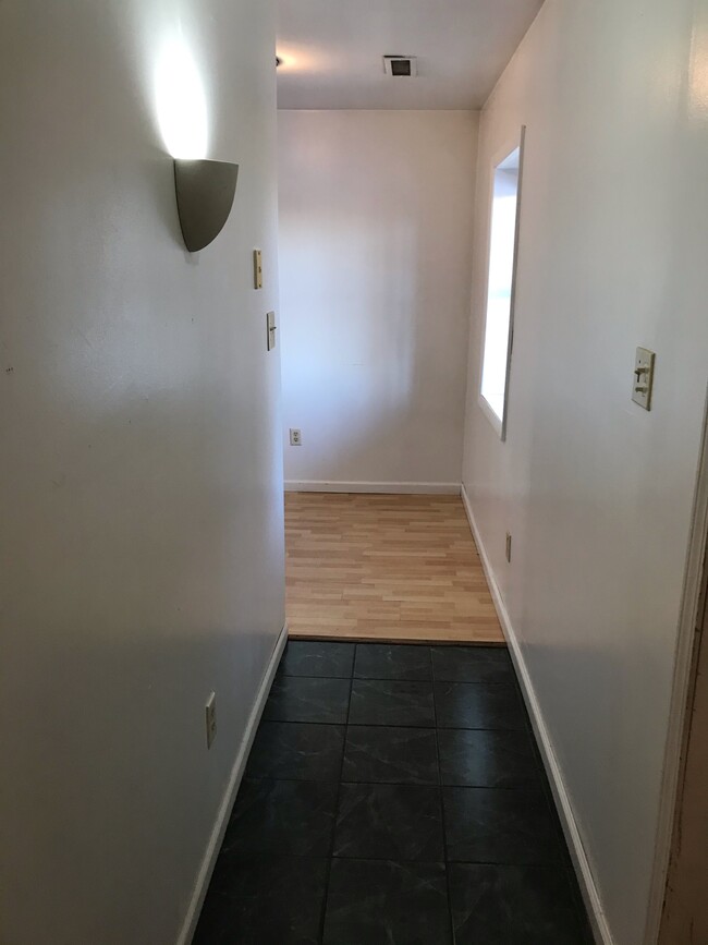 hall - 743 N Hamilton St