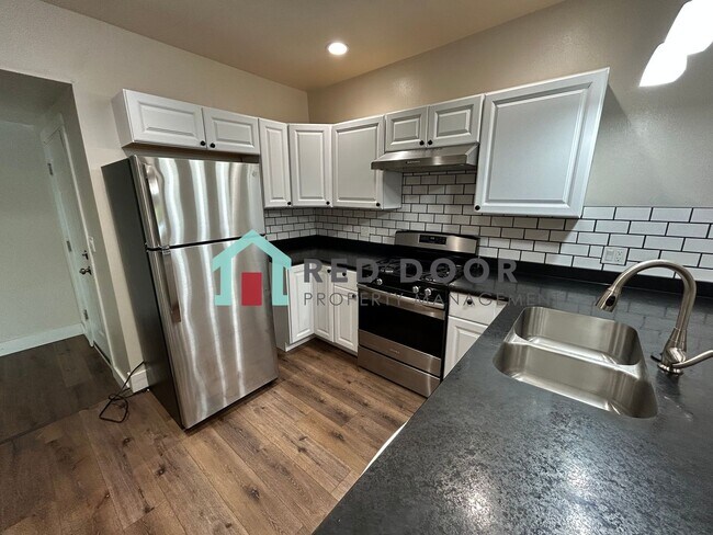Foto del edificio - 715 11th St S