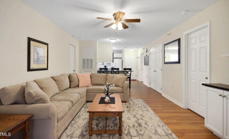 Foto principal - 3000 Centennial Woods Dr