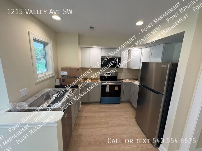 Foto del edificio - 1215 Valley Ave SW