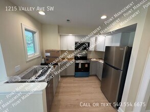 Building Photo - 1215 Valley Ave SW