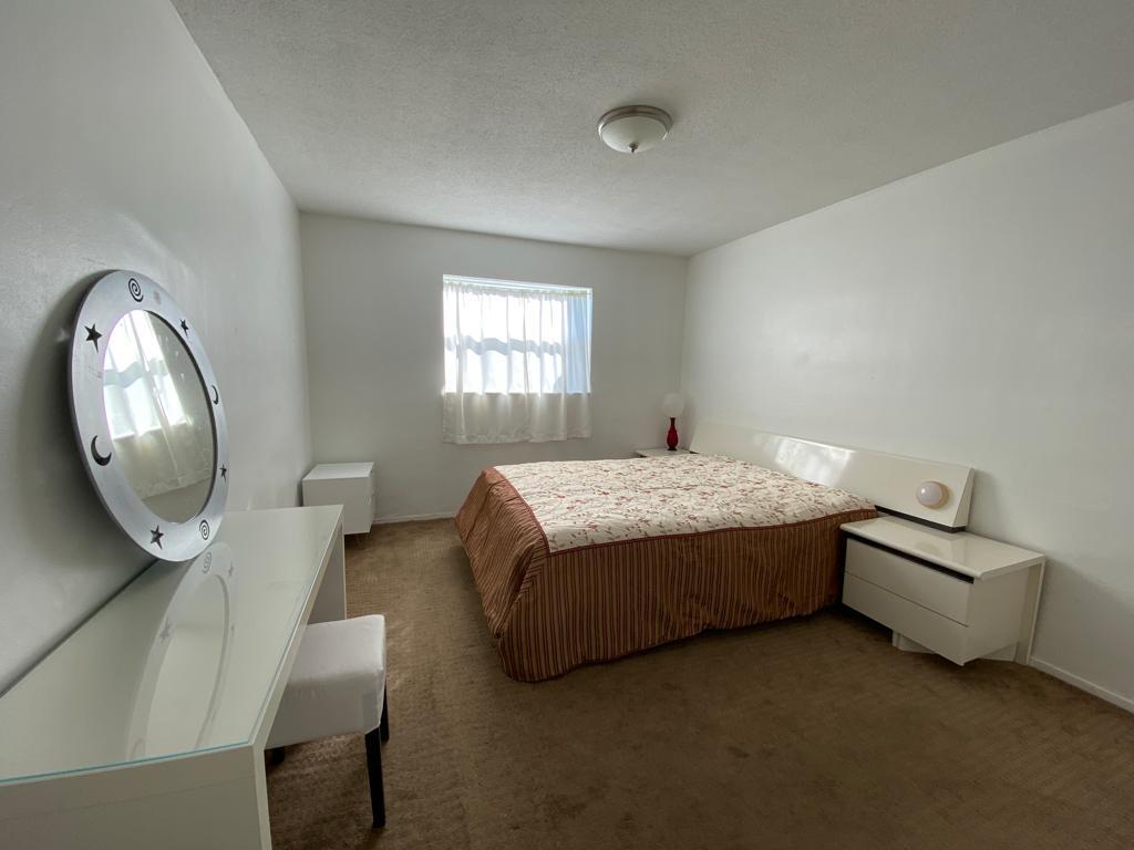 Foto principal - 700 Layne Blvd