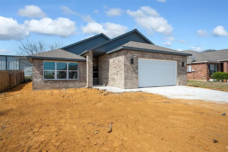 Foto principal - 1100 Primrose Dr