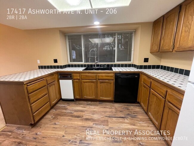 Building Photo - Available NOW! W/D in unit, Rent includes ...