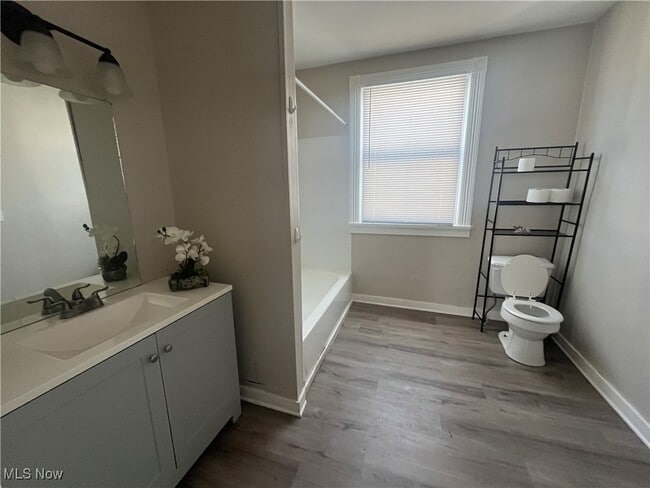 Foto del edificio - 1027 Harrison Ave SW