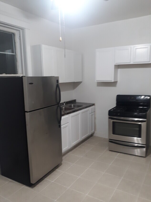 Kitchen/Cocina - 2649 S Trumbull Ave