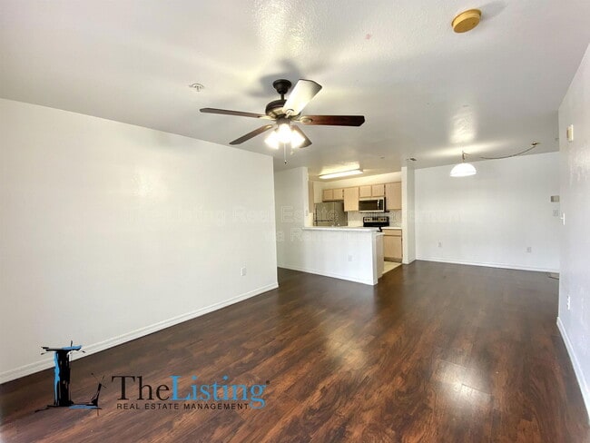 Photo - 5459 Vineland Rd Apartment