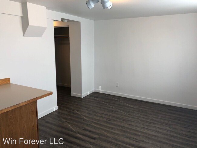 Building Photo - 5227 Leary Ave NW