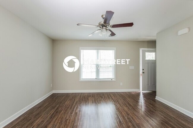 Foto del edificio - 3 Bedroom Pet-Friendly Home in Kannapolis, NC with Main Street Renewal
