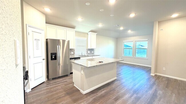 Building Photo - 27006 Sunset Palace Dr